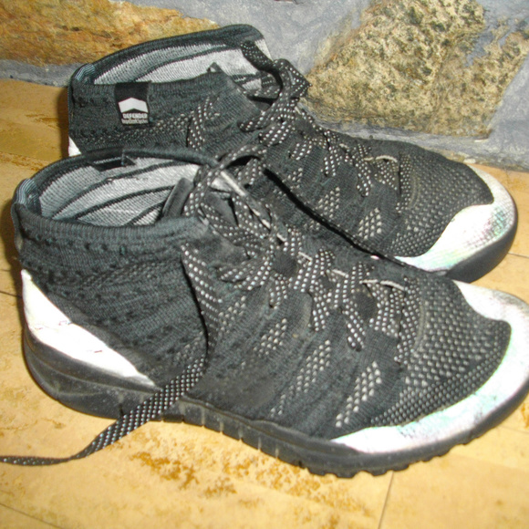 Shoes NIKE - Picture 1 of 6